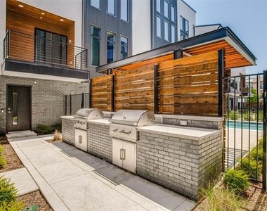 2180 Bennett Avenue - Photo Thumbnail 20