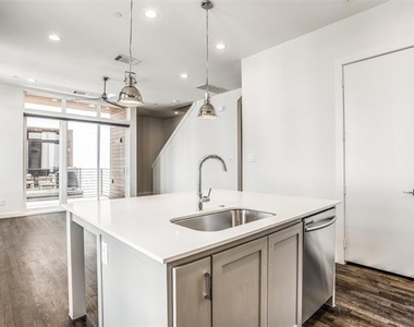 2180 Bennett Avenue - Photo Thumbnail 10