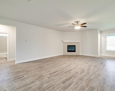 1216 Blanco Trail - Photo Thumbnail 11