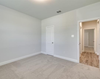 1216 Blanco Trail - Photo Thumbnail 24