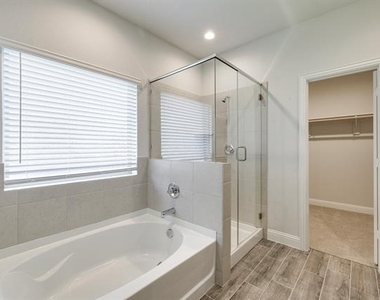 1216 Blanco Trail - Photo Thumbnail 32