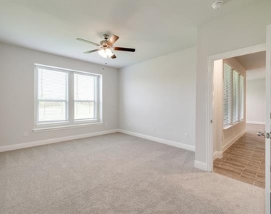 1216 Blanco Trail - Photo Thumbnail 29