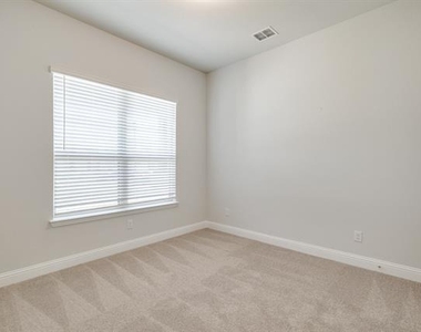 1216 Blanco Trail - Photo Thumbnail 8