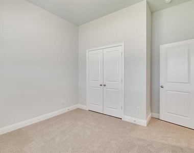 1216 Blanco Trail - Photo Thumbnail 9