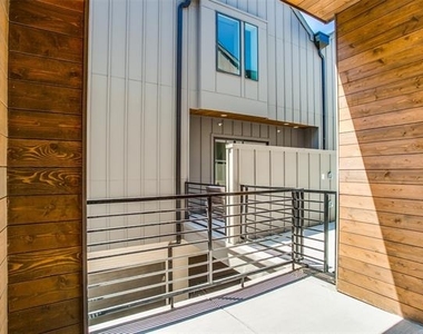4419 Cabell Drive - Photo Thumbnail 24