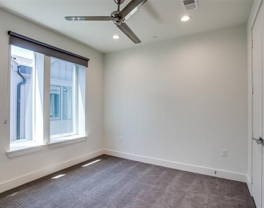 4419 Cabell Drive - Photo Thumbnail 16