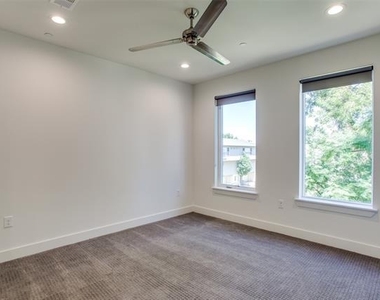 4419 Cabell Drive - Photo Thumbnail 18