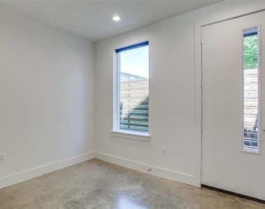 4419 Cabell Drive - Photo Thumbnail 3
