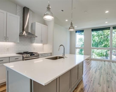 4419 Cabell Drive - Photo Thumbnail 13