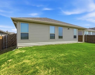 8200 Korat Vista - Photo Thumbnail 26