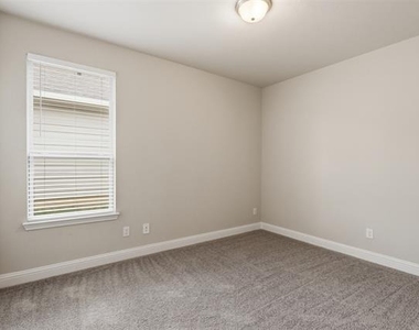 8200 Korat Vista - Photo Thumbnail 9