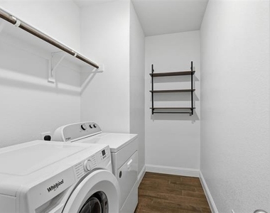 8200 Korat Vista - Photo Thumbnail 8