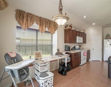 1327 Primrose Drive - Photo Thumbnail 12
