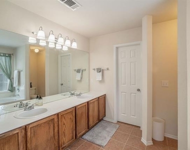 1327 Primrose Drive - Photo Thumbnail 19