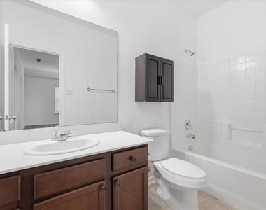 808 Bird Creek Drive - Photo Thumbnail 26