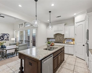 416 King Galloway Drive - Photo Thumbnail 5