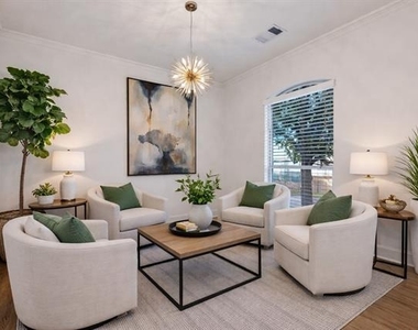 416 King Galloway Drive - Photo Thumbnail 2