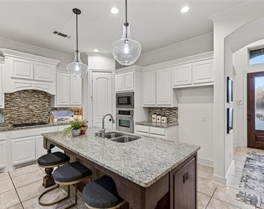 416 King Galloway Drive - Photo Thumbnail 7