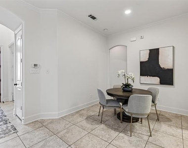 416 King Galloway Drive - Photo Thumbnail 8