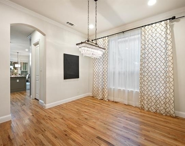 2804 Seabiscuit Road - Photo Thumbnail 3