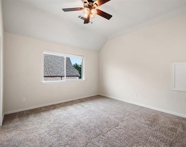 2804 Seabiscuit Road - Photo Thumbnail 21