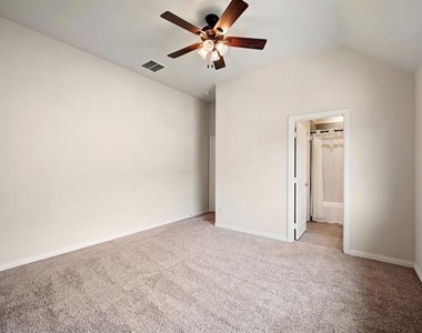2804 Seabiscuit Road - Photo Thumbnail 24