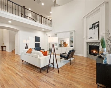 2804 Seabiscuit Road - Photo Thumbnail 7