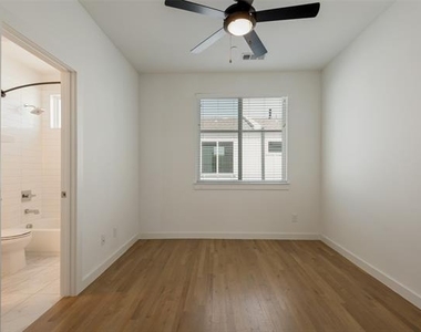 1510 N Washington Avenue - Photo Thumbnail 8