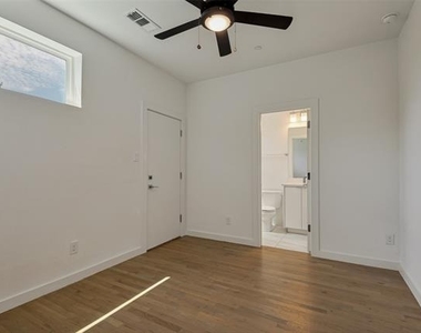 1510 N Washington Avenue - Photo Thumbnail 5