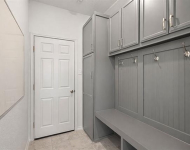 2800 Weston Road - Photo Thumbnail 12