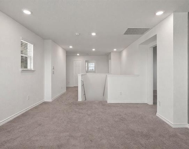 2800 Weston Road - Photo Thumbnail 15
