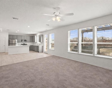 2800 Weston Road - Photo Thumbnail 6