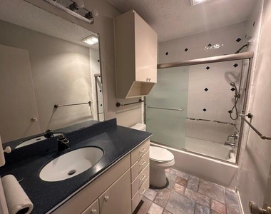 720 Kipling Drive - Photo Thumbnail 11