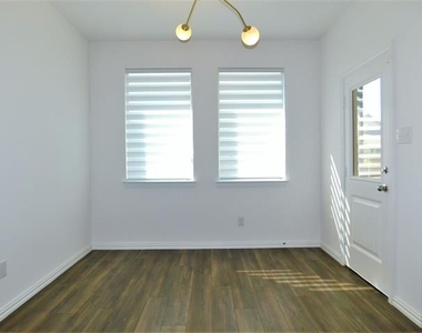 1624 Da Vinci Drive - Photo Thumbnail 11