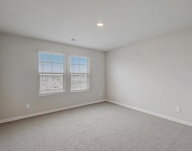 410 Stagg Street - Photo Thumbnail 18
