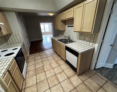 5321 Reiger Avenue - Photo Thumbnail 11