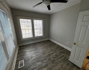 5321 Reiger Avenue - Photo Thumbnail 14