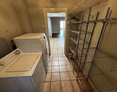 5321 Reiger Avenue - Photo Thumbnail 10