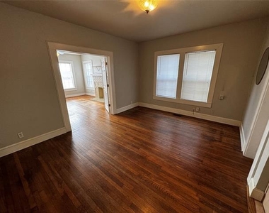 5321 Reiger Avenue - Photo Thumbnail 3