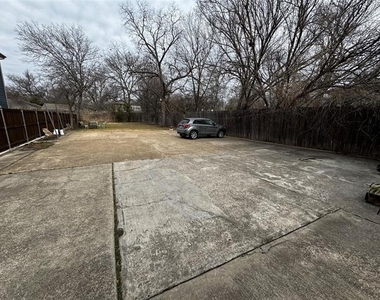 5321 Reiger Avenue - Photo Thumbnail 16
