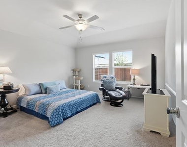 410 Dempsey Drive - Photo Thumbnail 11