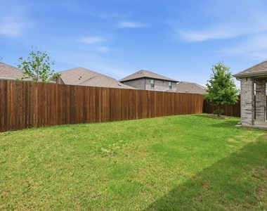 410 Dempsey Drive - Photo Thumbnail 23