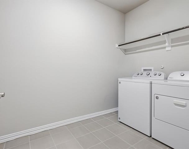 410 Dempsey Drive - Photo Thumbnail 21
