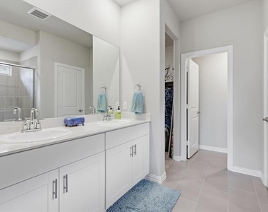 410 Dempsey Drive - Photo Thumbnail 13