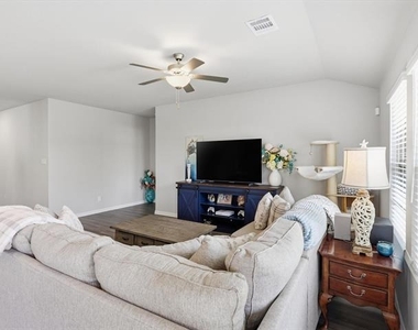 410 Dempsey Drive - Photo Thumbnail 10