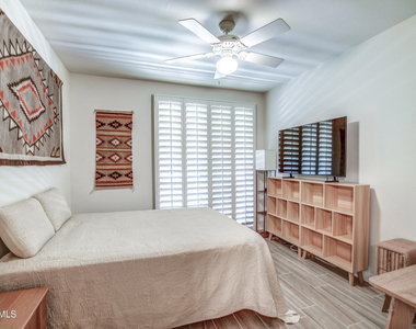 7009 E Acoma Drive - Photo Thumbnail 13