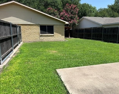 2830 Fern Glen Drive - Photo Thumbnail 21
