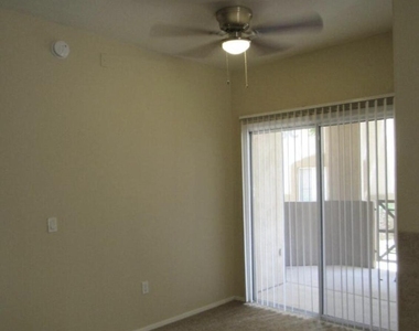 600 W Grove Parkway - Photo Thumbnail 7