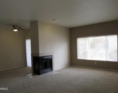600 W Grove Parkway - Photo Thumbnail 2