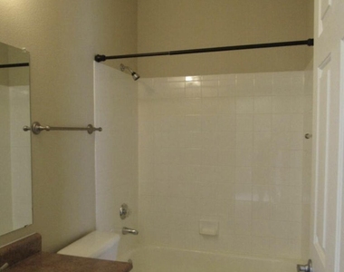 600 W Grove Parkway - Photo Thumbnail 13